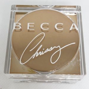 BECCA Makeup - Becca x Chrissy Glow Powder Loose Highlight BECCA Makeup - Becca x Chrissy Glow Powder Loose Highlight
